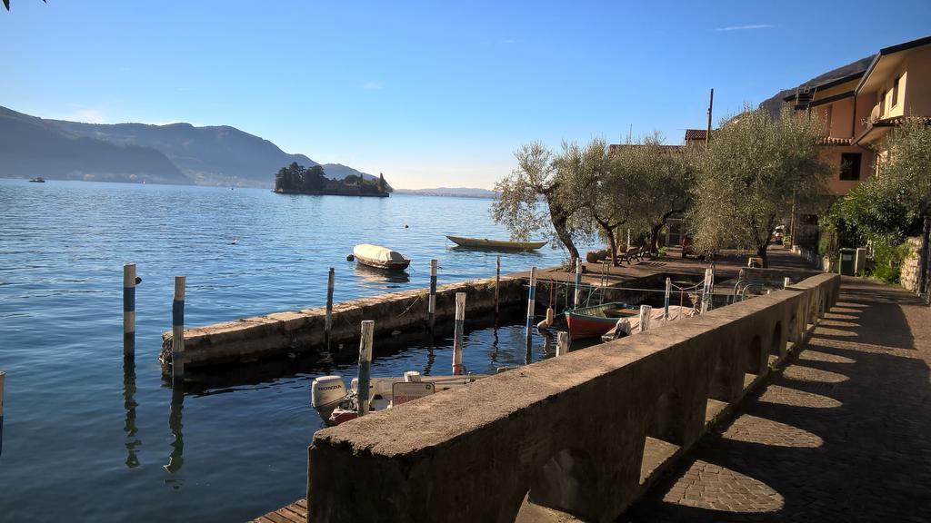 Ferienwohnung Residenza Borgo Antico Monte Isola Exterior foto