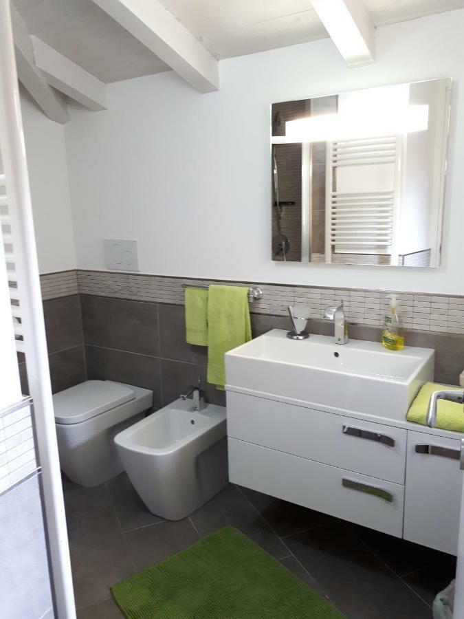 Ferienwohnung Residenza Borgo Antico Monte Isola Exterior foto